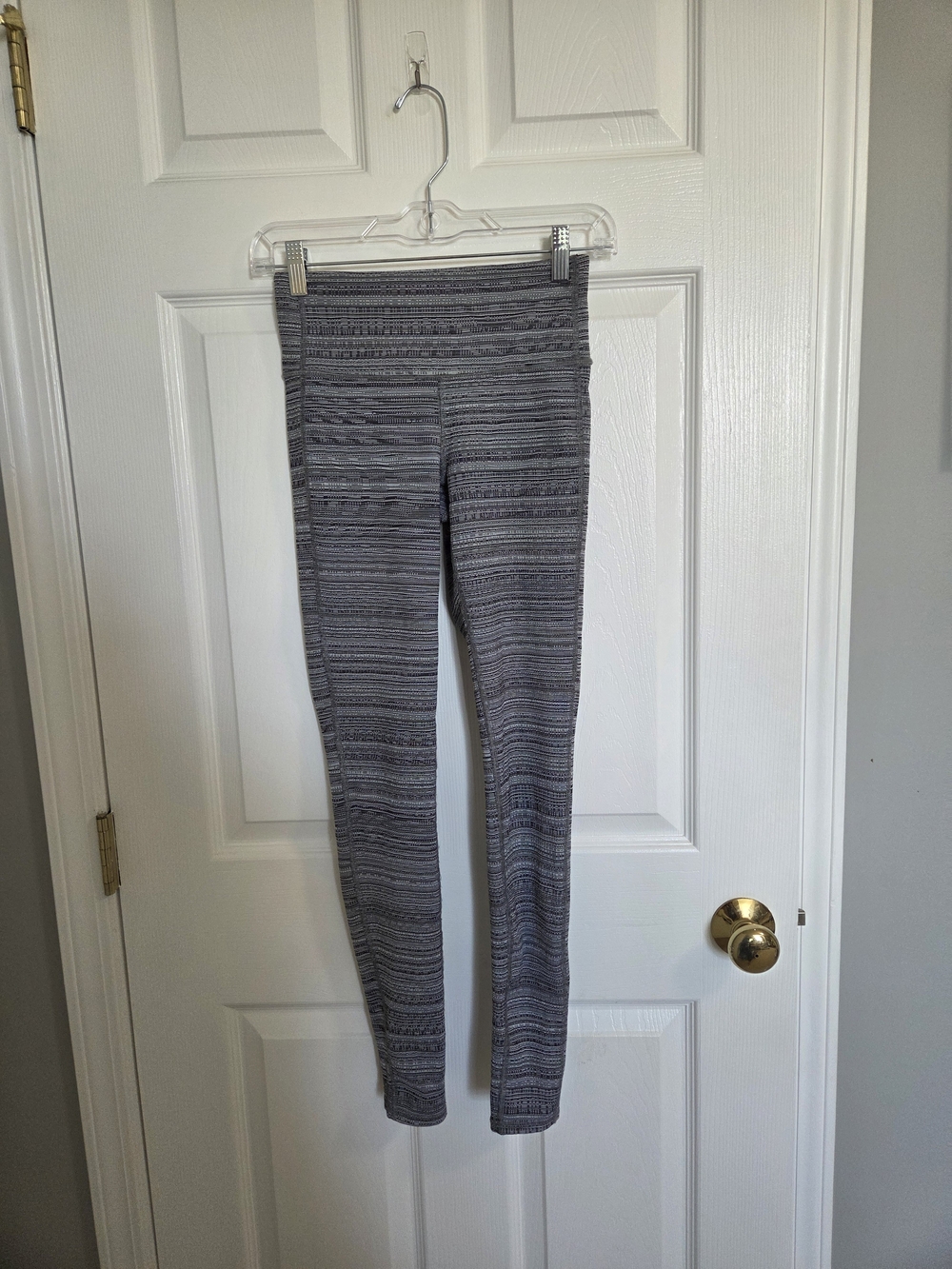 Athleta Gray Patterned Leggings